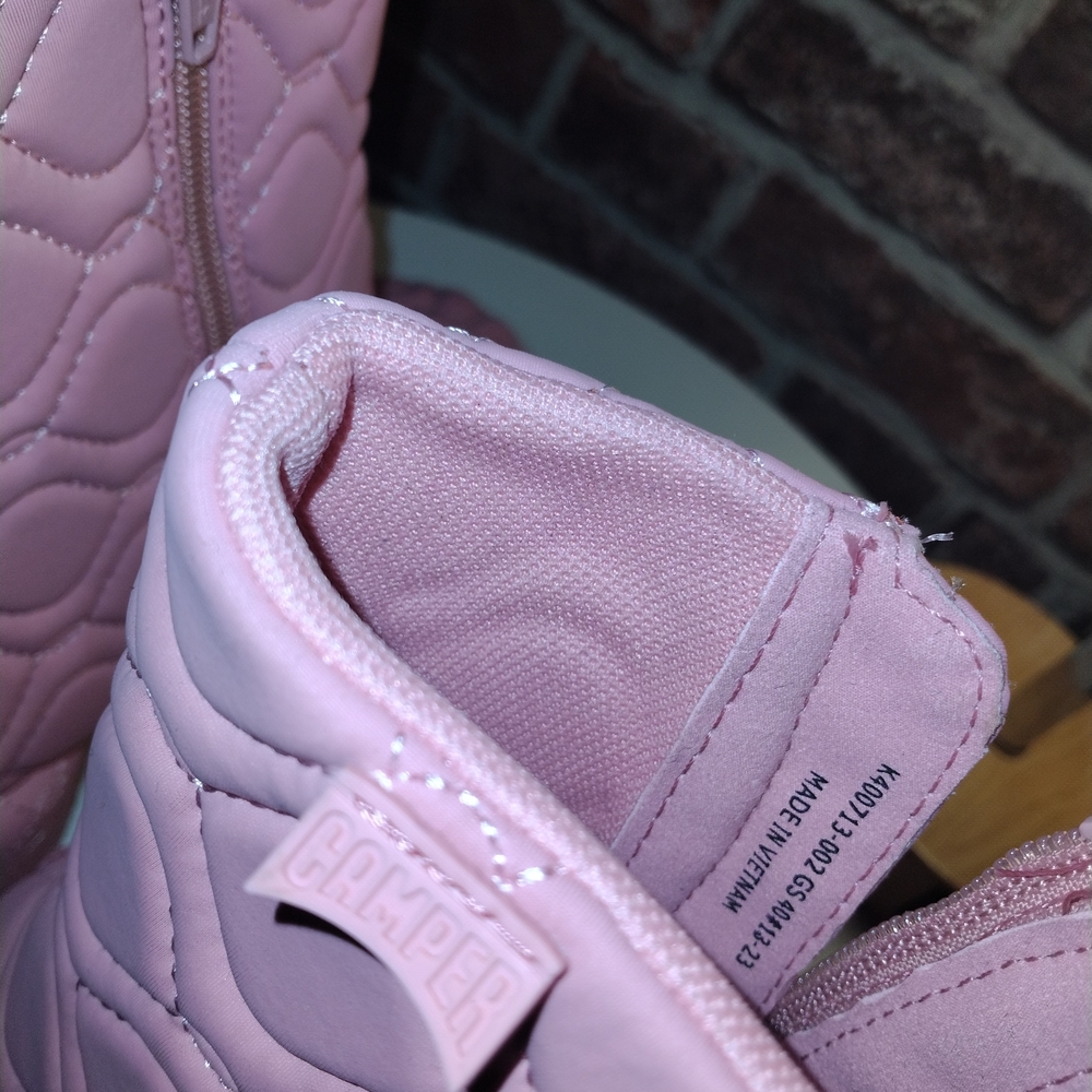 NWT Camper Pink Quilted Winter Boots - Picture 7 of 7